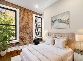 321 W 11th St #4E, New York, NY 10014
