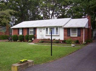 9710 Overhill Rd, Henrico, VA 23229