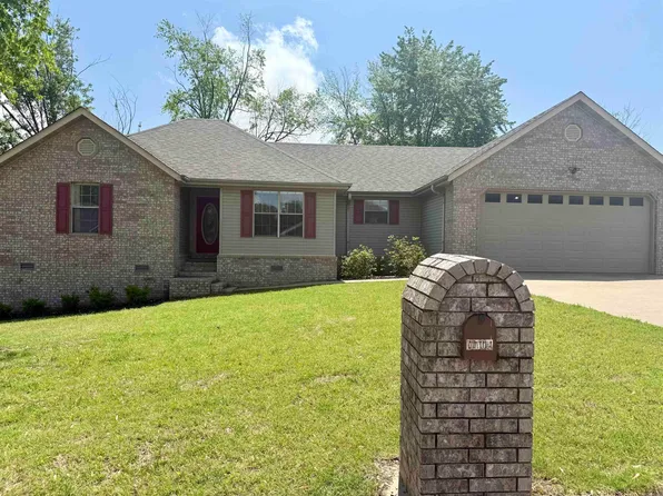 1702 Robinwood St, Paragould, AR 72450