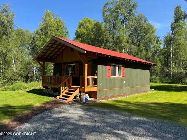 14899 E Petwood Cir, Talkeetna, AK 99676
