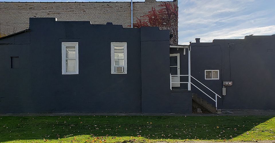 2nd image of 1404 4th Ave