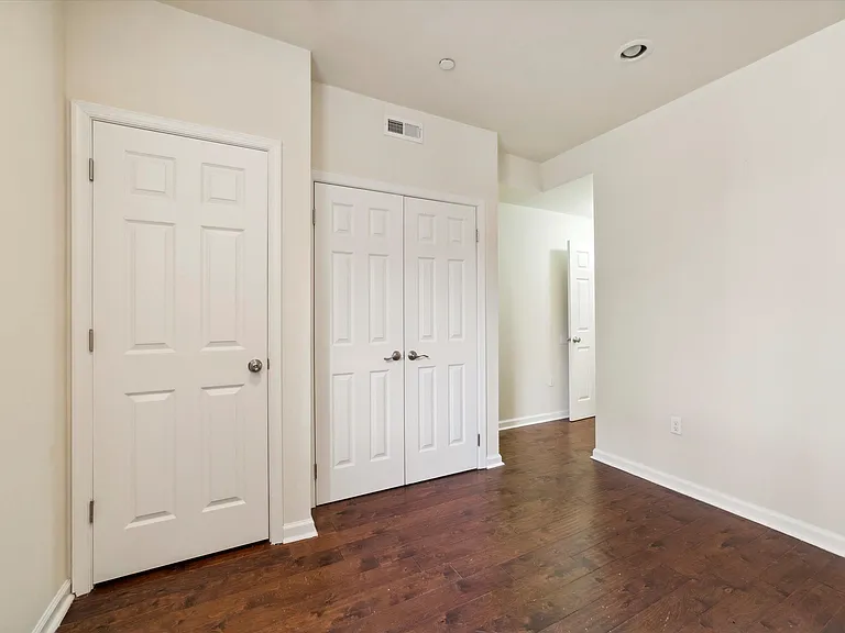Temple Off-Campus Housing — Photo 139