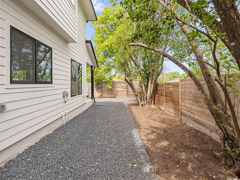 1504 Ruth Ave #3 — Photo 35
