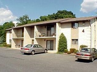 423 Jenna Ln, Easton, PA 18045