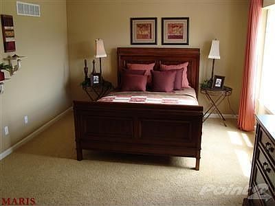 3rd image of 1605 Emerald Creek Dr