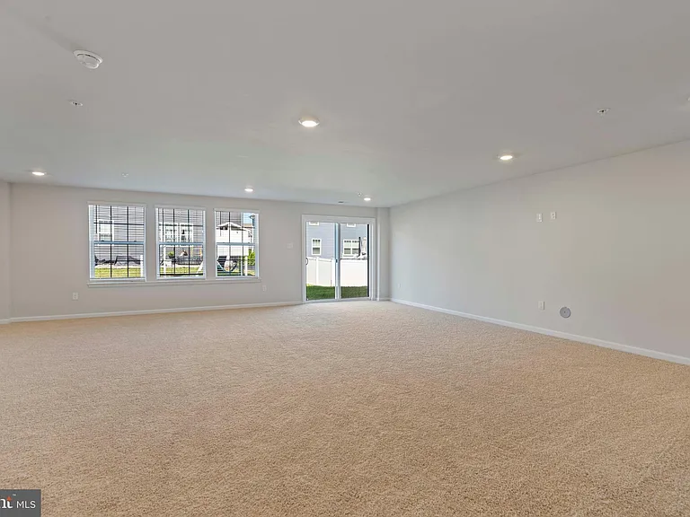 5713 Haller Pl — Photo 33