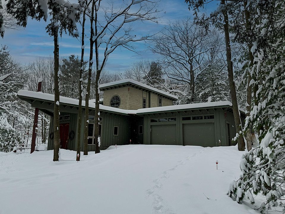 1st image of 6035 Scenic Woods Cir N