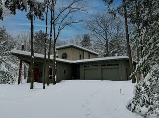 6035 Scenic Woods Cir N, Muskegon, MI 49445