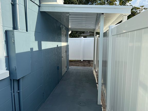 2nd image of 2512 Westhigh Ave #3