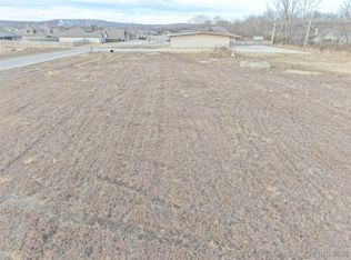 3 Phillips St, Skiatook, OK 74070