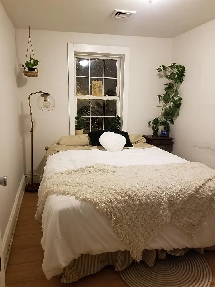 17 E Main St — Photo 3