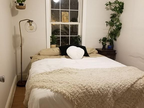 3rd image of 17 E Main St #105