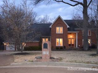 8382 Creek Bridge Dr, Germantown, TN 38138