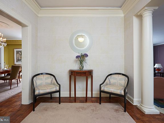 4th image of 4000 Cathedral Ave NW APT 335-B