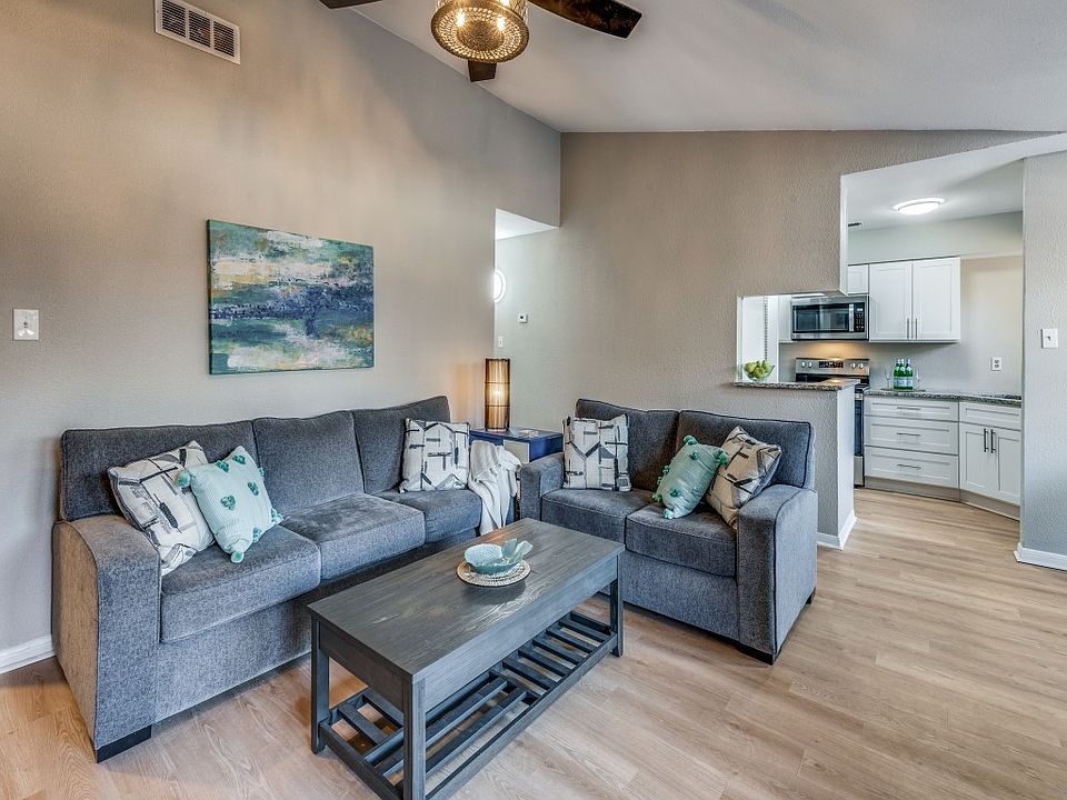 Cloisters Condominiums 1109 Calico Ln Arlington TX Zillow