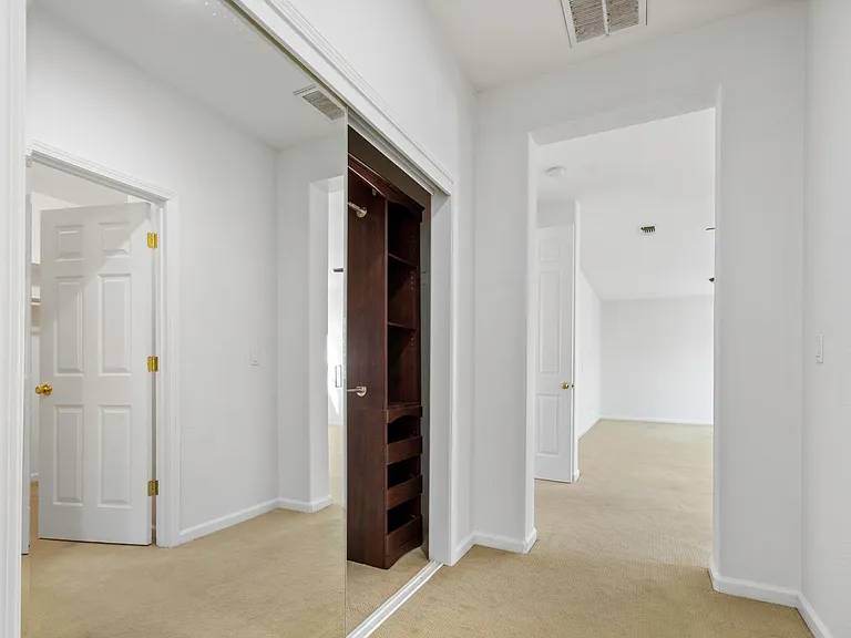 991 Zephyr Ln — Photo 53