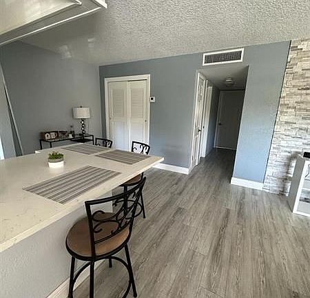 5th image of 3061 49th St #17