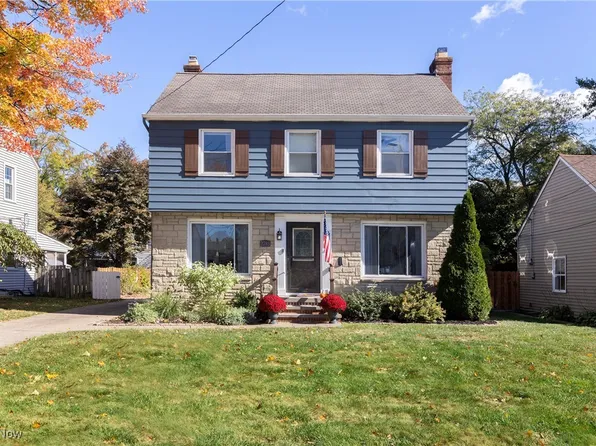 2783 Hampton Rd, Rocky River, OH 44116