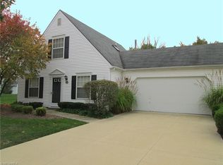 24810 Overlook Ct #5, Olmsted Falls, OH 44138