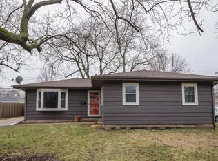 422 22nd St NW, Cedar Rapids, IA 52405