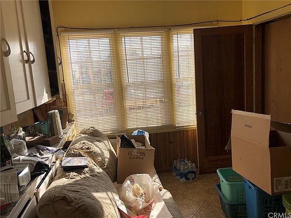 3rd image of 2127 W 77th St
