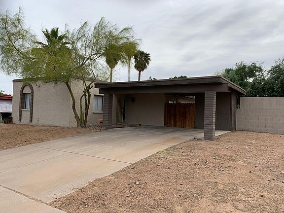 2nd image of 4925 S Park Dr