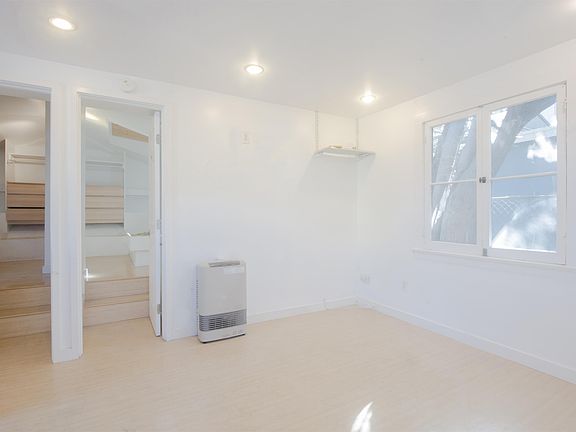 5th image of 56 Dudley Ct #3