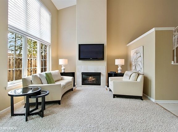 3rd image of 11262 Melrose Ct