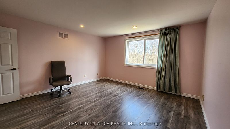 Toronto House for rent - 4 Bedrooms — photo 12