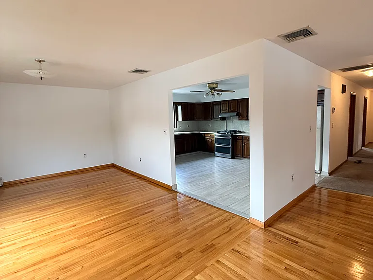 46 Gaston Ave — Photo 5