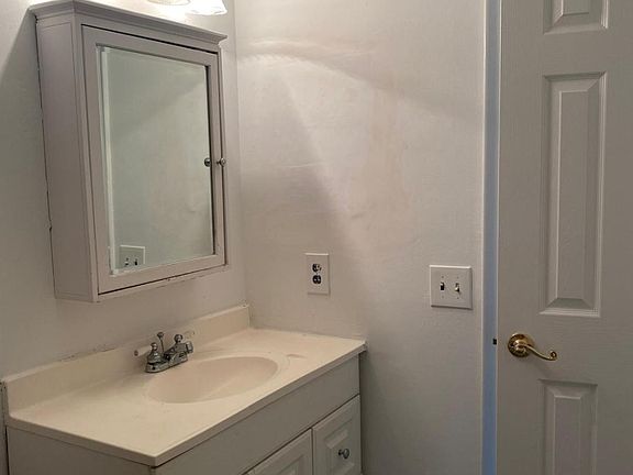 3rd image of 3101 Oakland Shores Dr APT H209
