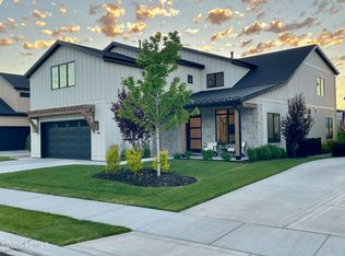 346 N Farmhouse Ln, Midway, UT 84049