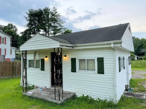 2019 Hoods Creek Pike, Ashland, KY 41101