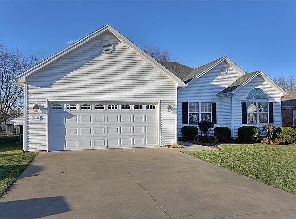 2nd image of 1128 Trillium Ln