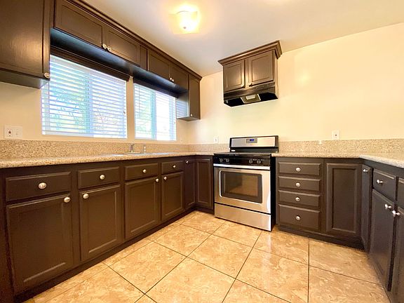 4th image of 943 Sanborn Ave APT 2