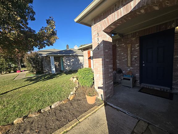 2nd image of 3325 Jacobs Dr