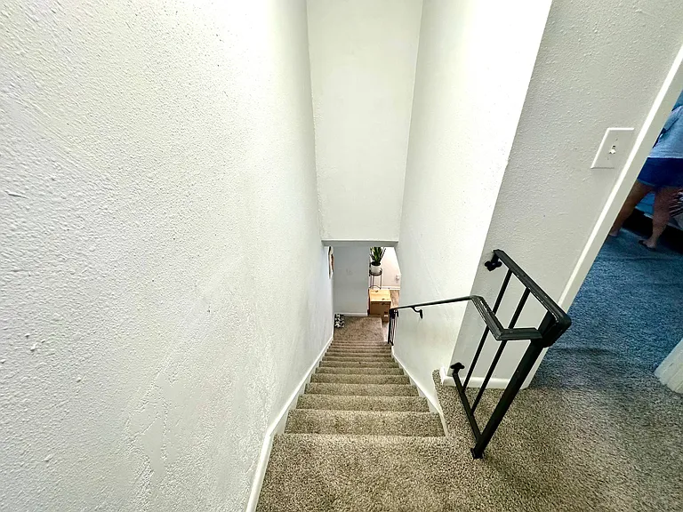719 Taft Ave — Photo 10