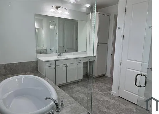 16475 Capilano Ct — Photo 38