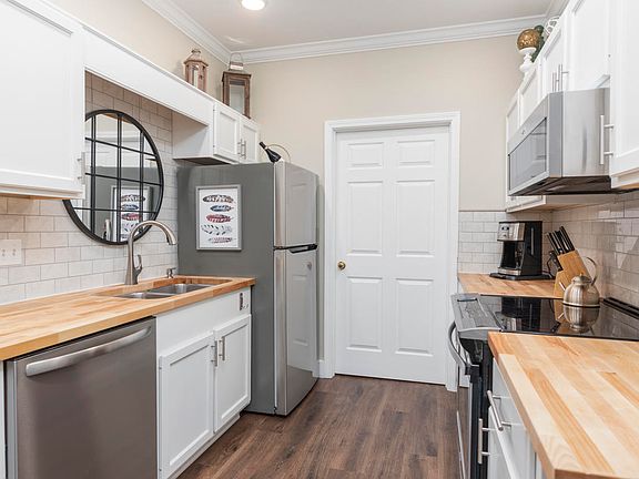 4th image of 1257 Louisville St APT 26