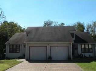 871 Lester Ave, Collinsville, IL 62234