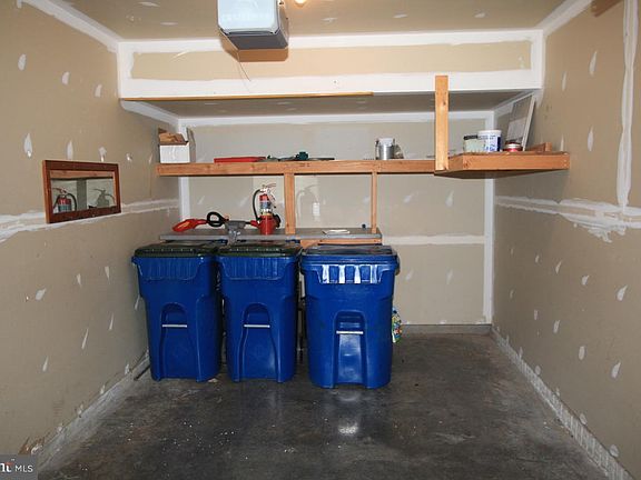 4th image of 18258 Roy Croft Dr