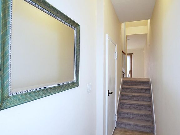 3rd image of 25 Arthur Ct