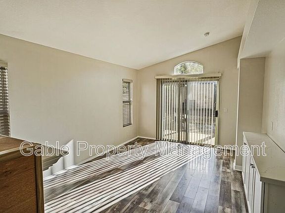 4th image of 25902 Santa Susana Dr