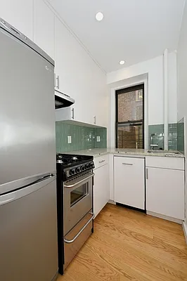 Rented by Aether Property Group | media 17