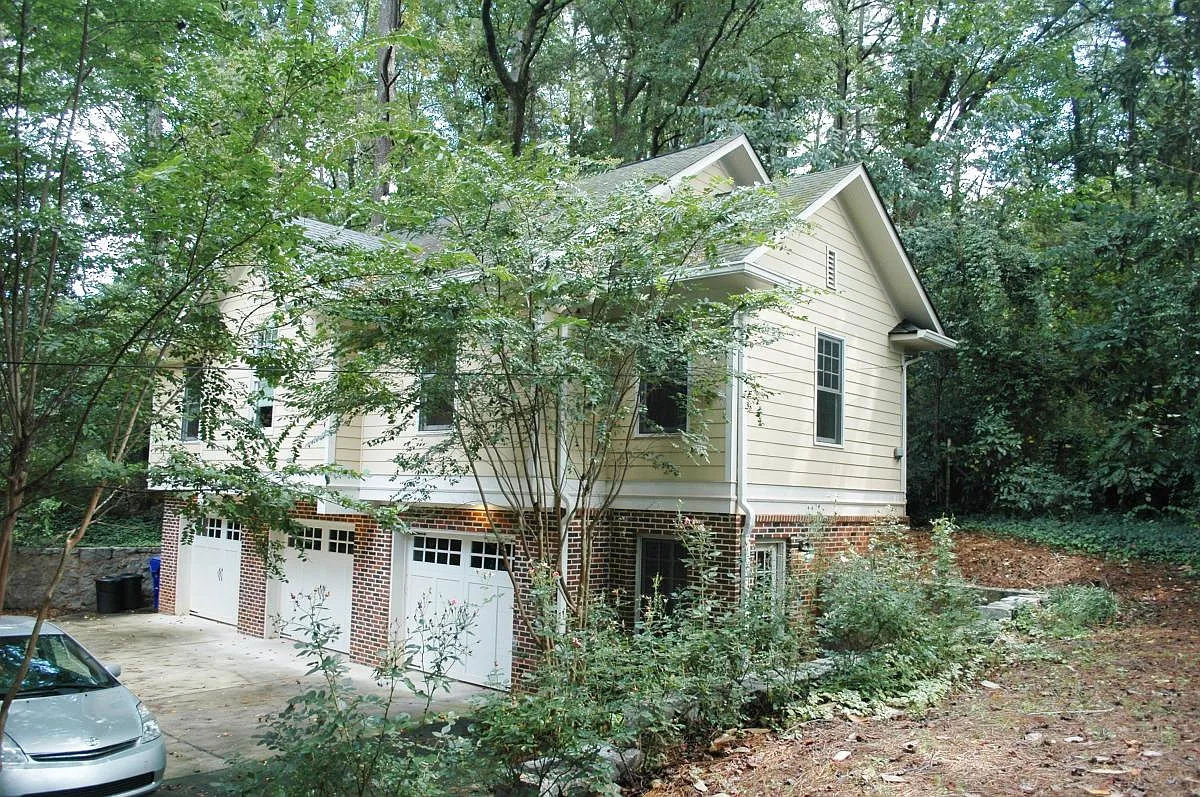 64 Dartmouth Avenue — Photo 1