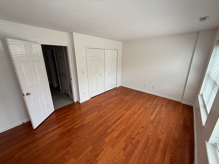 133 Walton St #132 — Photo 9