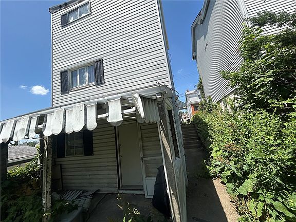 5th image of 2118 Elsie St