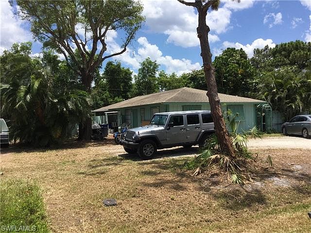 2nd image of 12380/382 Dolphin Rd