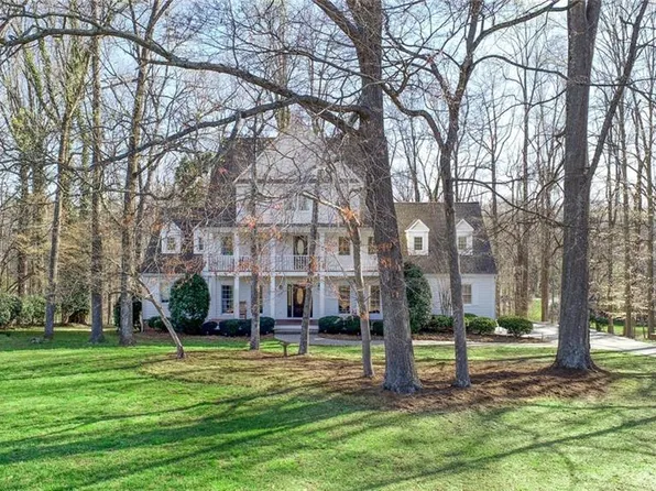 7004 Mustang Ct, Summerfield, NC 27358