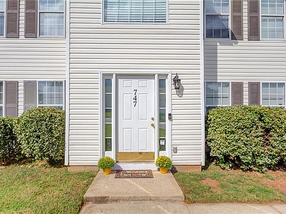 4th image of 747 Asbury Way